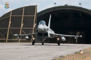 Ukraine Recovery Conference Lugano, la Difesa contribuisce alla cornice di sicurezza - Aereo vista frontale