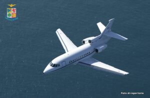 aereo aeronautica militare in volo