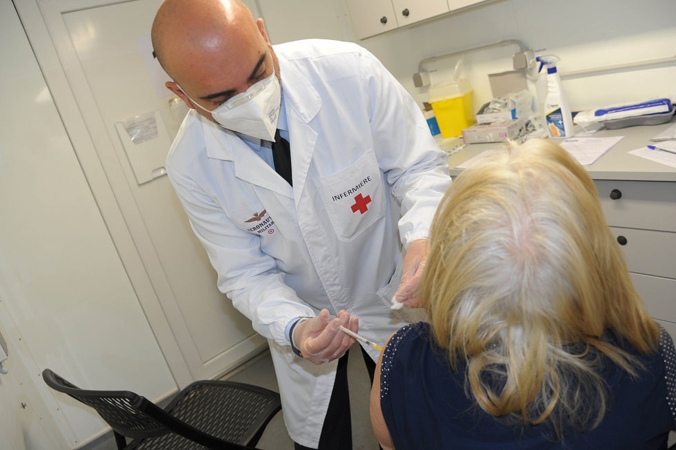 Vaccino Covid: chiude il Presidio Vaccinale della Difesa presso la Scuola Volontari AM di Taranto