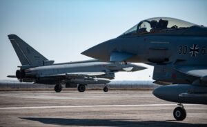 partenza aereo militare