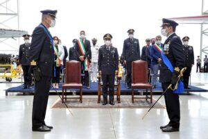 Vigna di Valle: cambio al vertice del Centro Storiografico e Sportivo Il Colonnello Rosario D’Auria passa il testimone al Tenente Colonnello Luigi Barbagallo, nuovo Comandante del Centro Storiografico e Sportivo dell’Aeronautica Militare di Vigna di Valle