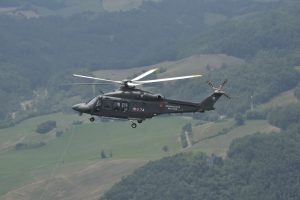 elicottero in volo