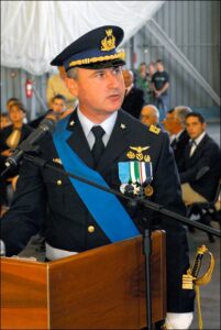 02. Il Col. SARDONE Comandante subentrante