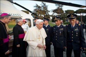 papa ratzinger cardinali e comandanti AM