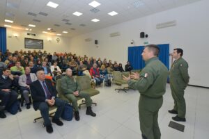 SEMINARIO SULLA SICUREZZA VOLO AL 4° STORMO - Aeronautica Militare