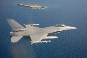 aereo militare in volo
