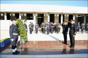 Deposizione-della-Corona-al-Sacrario-Militare