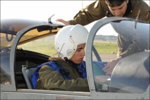 GLI ALLIEVI DEL CORSO "ESPERO" IN VISITA AL 70° - Aeronautica Militare