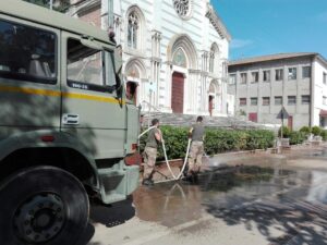 L'A.M. SUPPORTA LA POPOLAZIONE CIVILE DELLA CITTÀ DI ORTE A SEGUITO DEL NUBIFRAGIO - Aeronautica Militare
