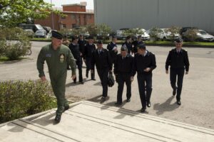 INIZIATO IL CICLO DI VISITE CONOSCITIVE DEI REPARTI DEL COMANDO SCUOLE DELL'AM/3ª REGIONE AEREA - Aeronautica Militare