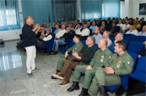 70° STORMO ED AVIO SUPERFICI PONTINE SI INCONTRANO PER PARLARE DI SICUREZZA VOLO - Aeronautica Militare