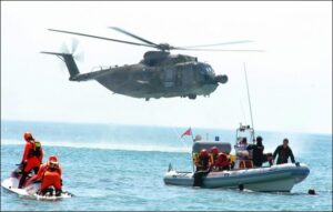 GLI ACCADEMISTI SI ESERCITANO A LATINA - Aeronautica Militare