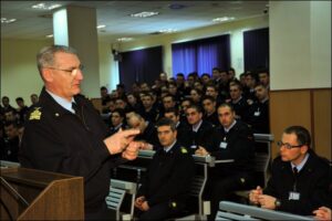 ESSERE SEMPRE CURIOSI ED AFFAMATI DI CONOSCENZA - Aeronautica Militare
