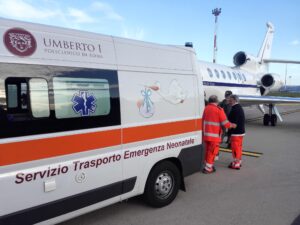 Aeronautica Militare: volo salva-vita da Cagliari a Roma per un neonato di appena 13 giorni - Aeronautica Militare