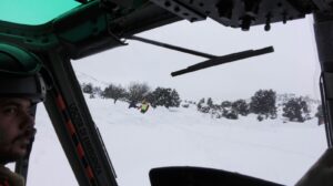 TRE PERSONE ISOLATE DALLA NEVE IN SARDEGNA SOCCORSE DALL'AM E DAL CNSAS - Aeronautica Militare