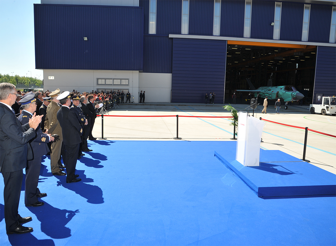 CONCLUSO A CAMERI L’ASSEMBLAGGIO DEL PRIMO JSF STOVL ITALIANO ...