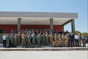 lavoro-di-squadra-delle-Forze-Armate-a-Trapani