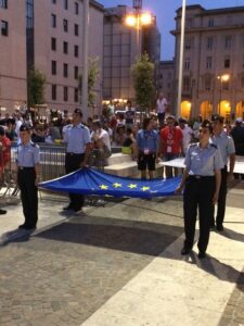 Ingresso-Bandiera-Europea-portata-dagli-Allievi-ONFA-dellIst