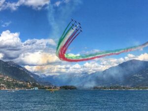 CELEBRATO IL MEMORIAL MARIO STOPPANI "AEREI SUL LAGO" - Aeronautica Militare