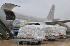 SISMA IRAQ-IRAN: GLI AIUTI DELL'ONU PARTONO DA BRINDISI - Aeronautica Militare