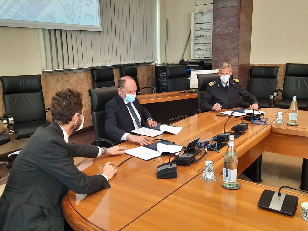 RICERCA E INNOVAZIONE: FIRMATO ACCORDO TRA AM, POLITECNICO DI TORINO E LEONARDO - Aeronautica Militare