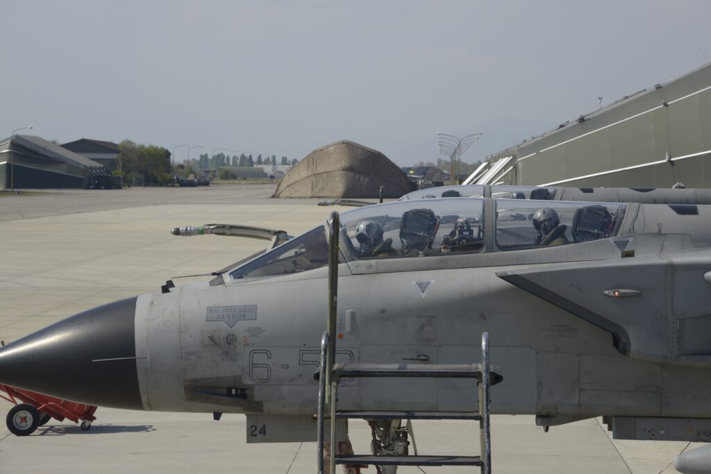 KUWAIT: RIENTRA IN ITALIA IL TASK GROUP DEVIL - Aeronautica Militare