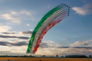 FRECCE TRICOLORI: L'AERONAUTICA MILITARE HA FESTEGGIATO I 60 ANNI DELLA PATTUGLIA ACROBATICA NAZIONALE - Aeronautica Militare