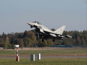 NATO AIR POLICING, ESTONIA: EUROFIGHTER INTERCETTANO VELIVOLO NON IDENTIFICATO - Aeronautica Militare