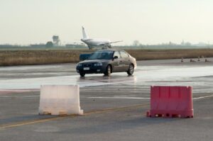 3° STORMO: CONCLUSO IL CORSO DI GUIDA DINAMICA SU VEICOLI DI MASSIMA SICUREZZA - Aeronautica Militare