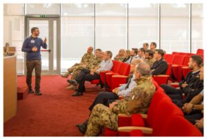 UN CONFRONTO CON L'INDUSTRIA PER I FREQUENTATORI DEL 1° CORSO ACQUISIZIONE SPECIALITÀ TELEMATICA - Aeronautica Militare