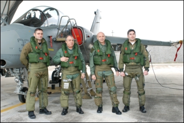 GEN. S.A. POLLICE AL 32° STORMO - Aeronautica Militare
