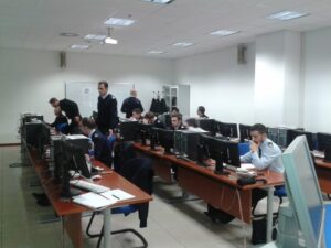 militari in ufficio - IL 79° CORSO NORMALE SI PREPARA ALLE OPERAZIONI AEREE - Aeronautica Militare