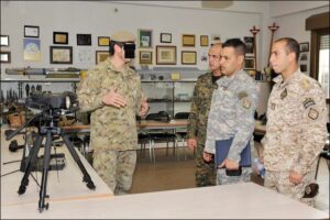 militari visione al laboratorio