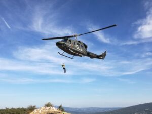 9° STORMO E CNSAS SI ADDESTRANO IN ALTA MONTAGNA TRA CAMPANIA E MOLISE - Aeronautica Militare