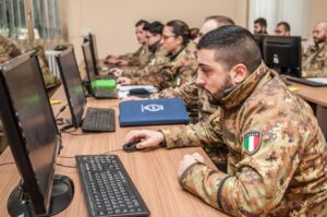 SCUOLA DI AEROCOOPERAZIONE, QUALIFICATO PERSONALE FORZE ARMATE
