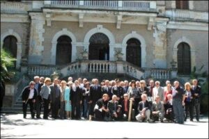 foto di gruppo ALLA SLE DI LORETO 50 ANNI DOPO IL LORO ARRUOLAMENTO - Aeronautica Militare