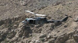 elicottero in volo - IL 9° STORMO HA SOCCORSO UN DISPERSO IN MONTAGNA - Aeronautica Militare