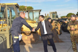 AERONAUTICA MILITARE: SOTTOSEGRETARIO TOFALO VISITA REPARTI COMANDO LOGISTICO - Aeronautica Militare
