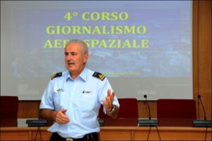 presentazione giornalismo aerospaziale in aula