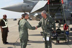 AIR POLICING: VISITA DEL COMANDANTE DELLE FORZE DA COMBATTIMENTO IN ROMANIA - Aeronautica Militare