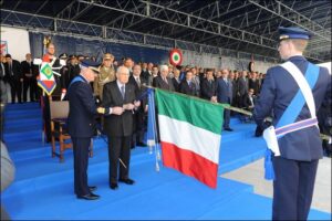 un momento della cerimonia - bandiera nazionale