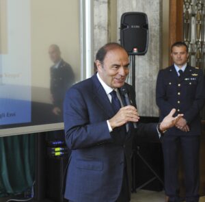 IN VOLO NELLA STORIA CON BRUNO VESPA - Aeronautica Militare