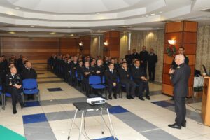 FARE INFORMAZIONE NELL'ERA DEI SOCIAL MEDIA: L'AERONAUTICA MILITARE OSPITA UN CONFRONTO TRA ESPERTI CIVILI E MILITARI - Aeronautica Militare