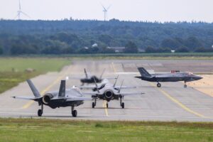 Addestramento-congiunto-RAF-e-F35
