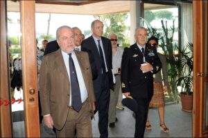 Arrivo-in-Accademia-del-Ministro-Corrado-Passera