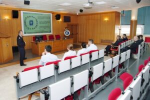 Briefing in inglese