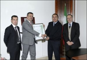 CONSEGNA-DELLATTESTATO-SGQ-AL-1-REPARTO-GENIO