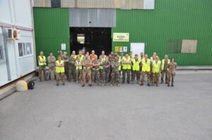 Addestramento per terminali aerei combinati - foto con tutti i partecipanti