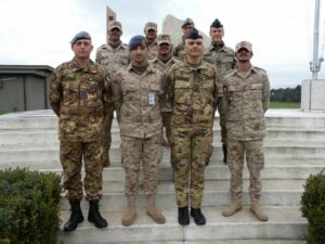 foto di gruppo Con il Comandante del 3 Stormo