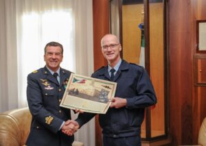 IL “COMMANDER” E IL “DEPUTY COMMANDER” DELL’EUROPEAN PERSONNEL RECOVERY CENTRE”, IN VISITA ALLA SAC.